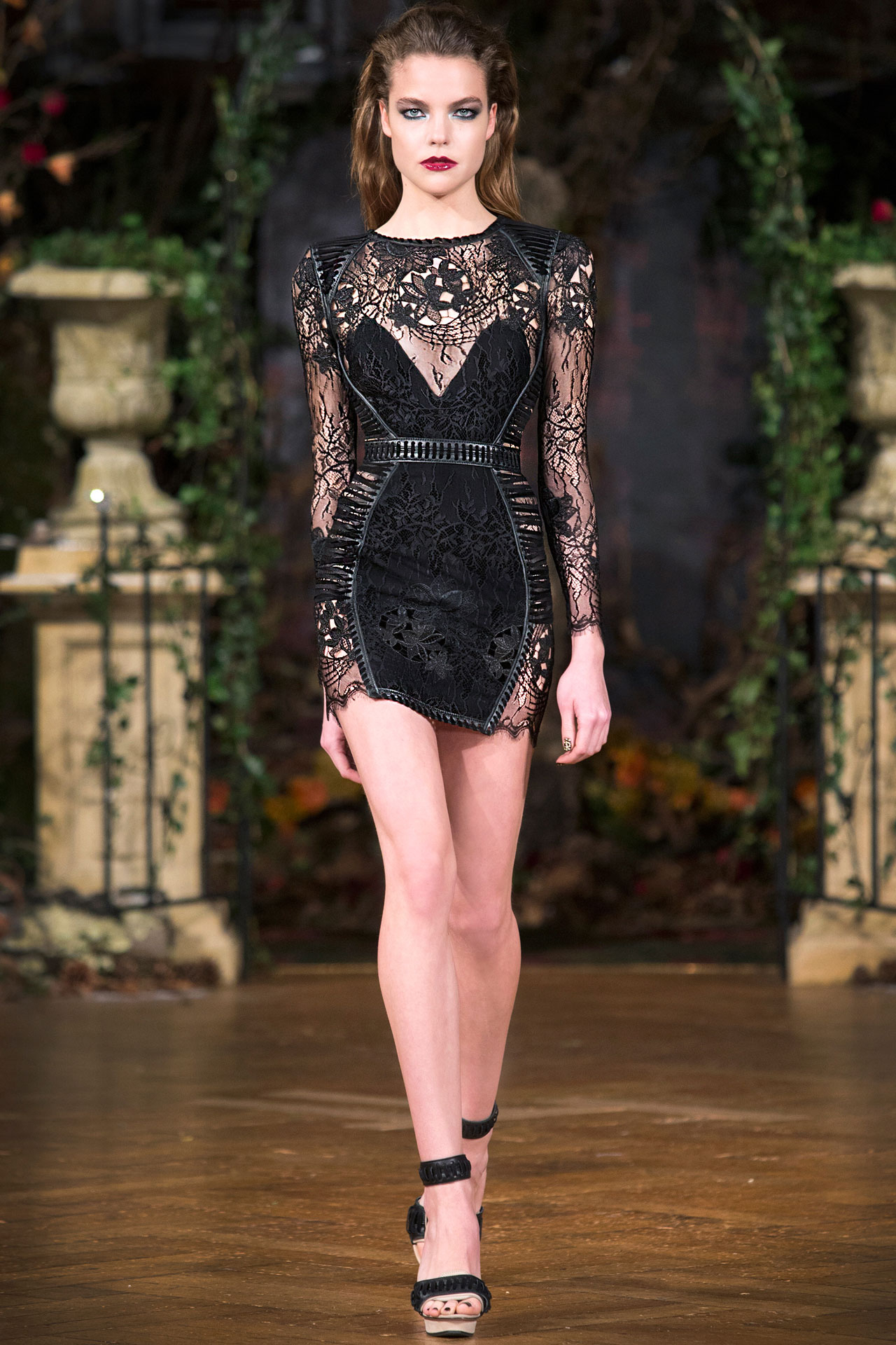 AW16  LOOK 26