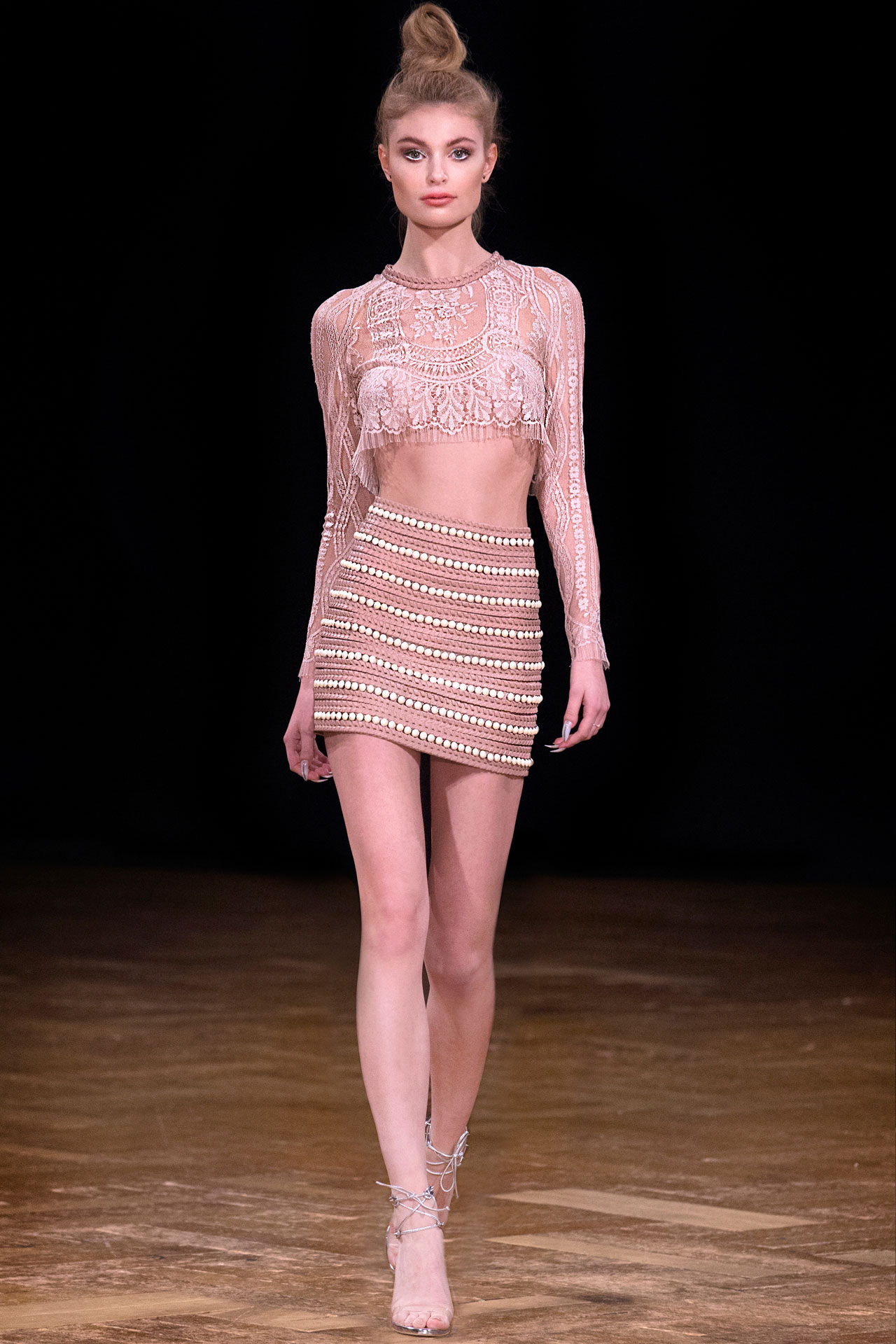 AW18 LOOK 19